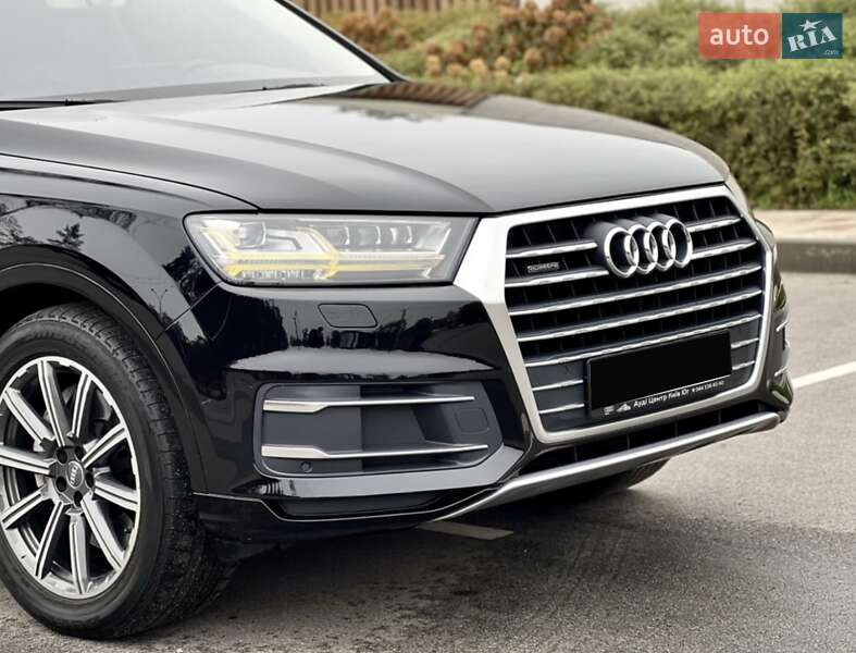 Внедорожник / Кроссовер Audi Q7 2015 в Киеве