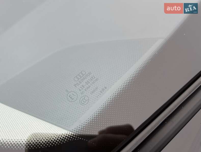 Внедорожник / Кроссовер Audi Q7 2015 в Киеве