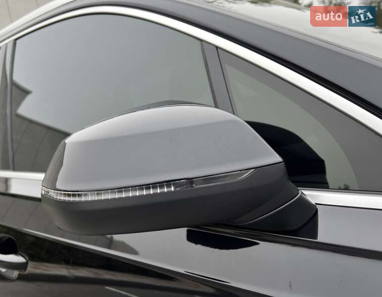 Внедорожник / Кроссовер Audi Q7 2015 в Киеве
