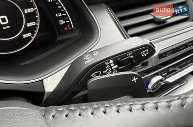 Внедорожник / Кроссовер Audi Q7 2015 в 