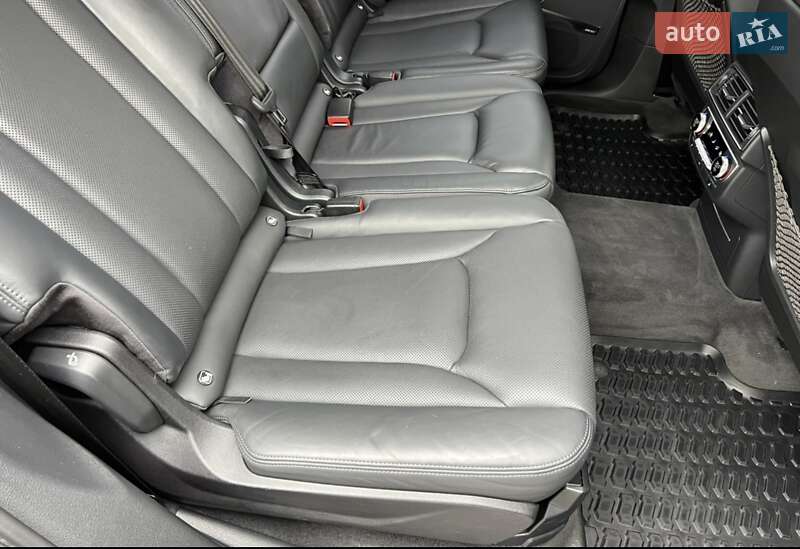 Внедорожник / Кроссовер Audi Q7 2015 в Киеве