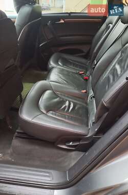 Внедорожник / Кроссовер Audi Q7 2009 в 