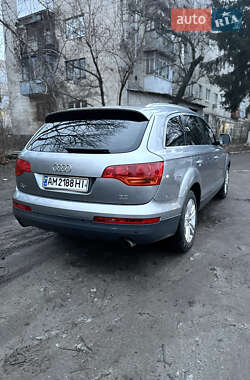 Внедорожник / Кроссовер Audi Q7 2007 в Житомире