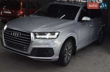 Позашляховик / Кросовер Audi Q7 2016 в Львові