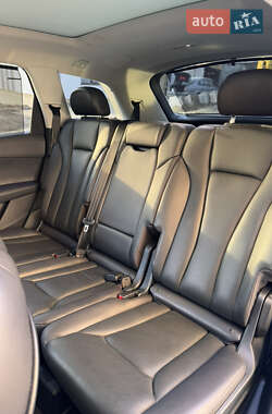 Внедорожник / Кроссовер Audi Q7 2015 в 