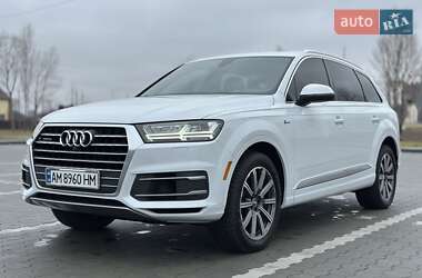 Позашляховик / Кросовер Audi Q7 2016 в Києві