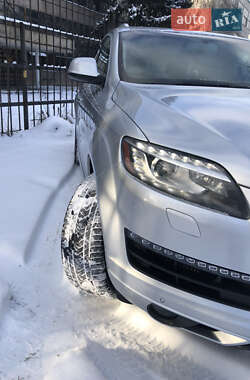 Внедорожник / Кроссовер Audi Q7 2010 в 
