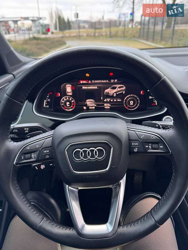 Позашляховик / Кросовер Audi Q7 2016 в Одесі