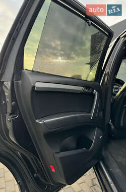Внедорожник / Кроссовер Audi Q7 2013 в 