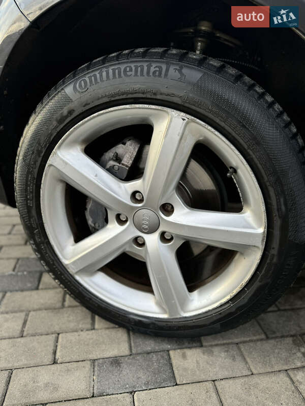 Позашляховик / Кросовер Audi Q7 2013 в Хусті