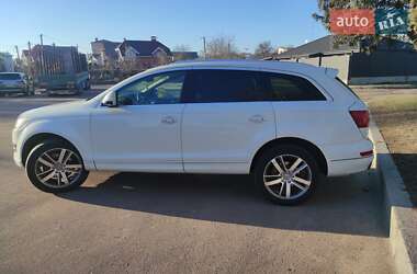 Позашляховик / Кросовер Audi Q7 2015 в 