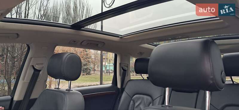 Позашляховик / Кросовер Audi Q7 2010 в Кривому Розі