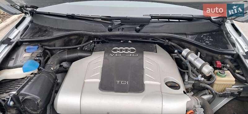 Позашляховик / Кросовер Audi Q7 2010 в Кривому Розі