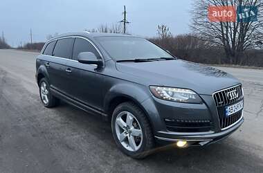 Позашляховик / Кросовер Audi Q7 2012 в 