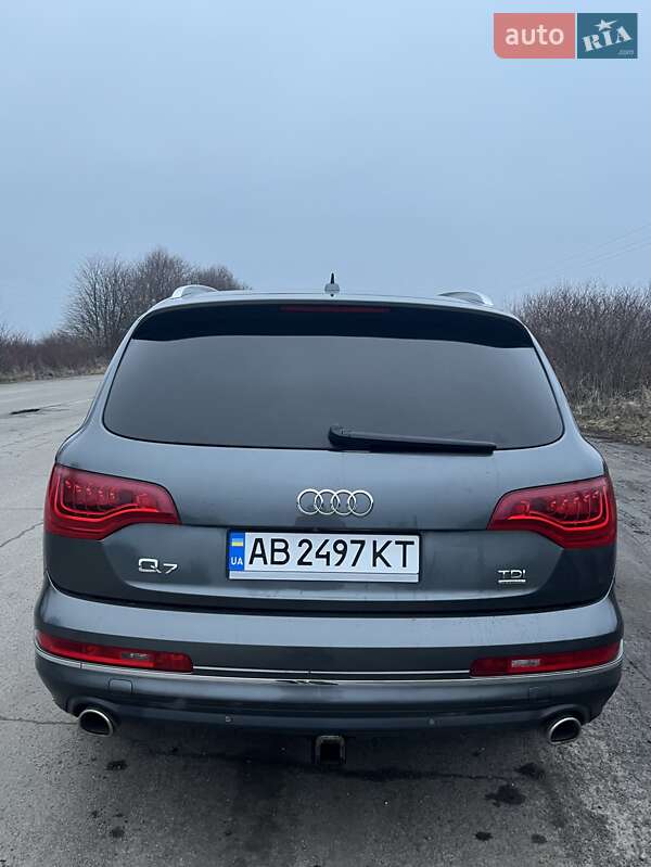 Позашляховик / Кросовер Audi Q7 2012 в Хмільнику