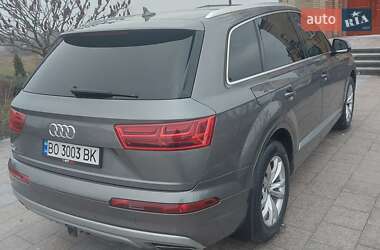 Внедорожник / Кроссовер Audi Q7 2017 в 