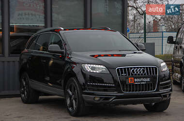 Внедорожник / Кроссовер Audi Q7 2013 в 