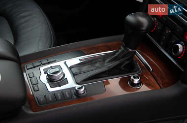 Внедорожник / Кроссовер Audi Q7 2013 в 