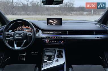 Внедорожник / Кроссовер Audi Q7 2019 в 