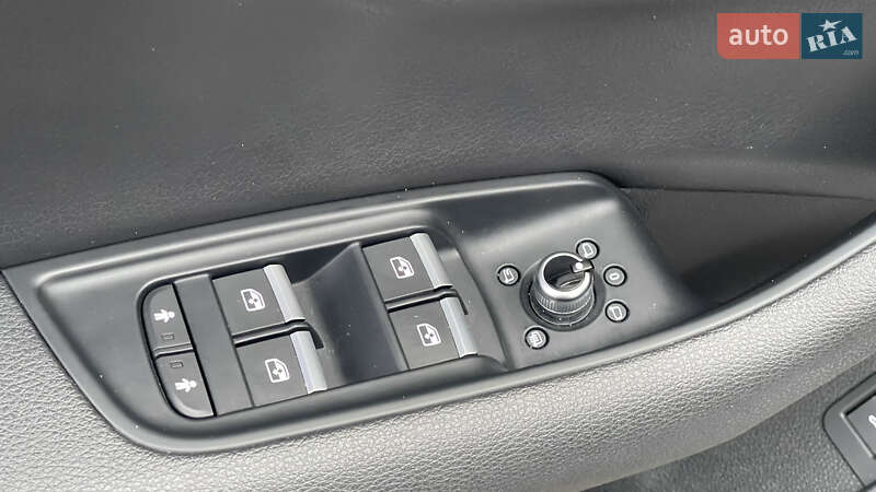 Позашляховик / Кросовер Audi Q7 2019 в Києві