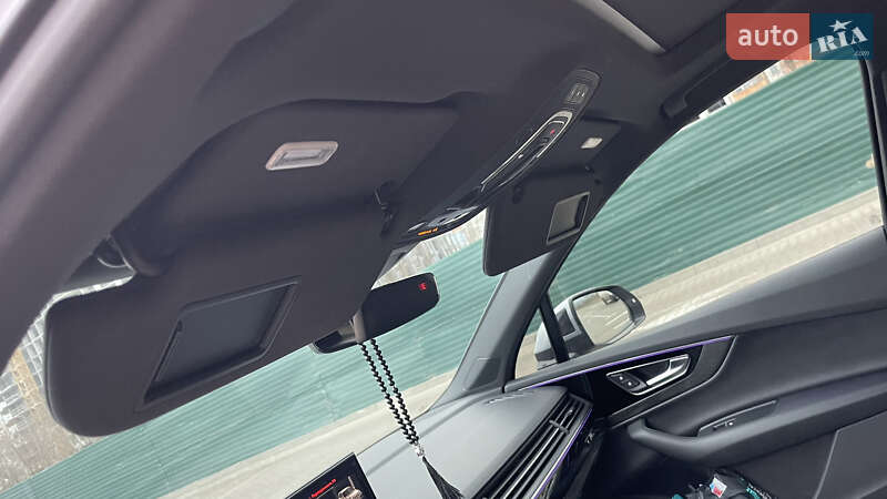 Позашляховик / Кросовер Audi Q7 2019 в Києві