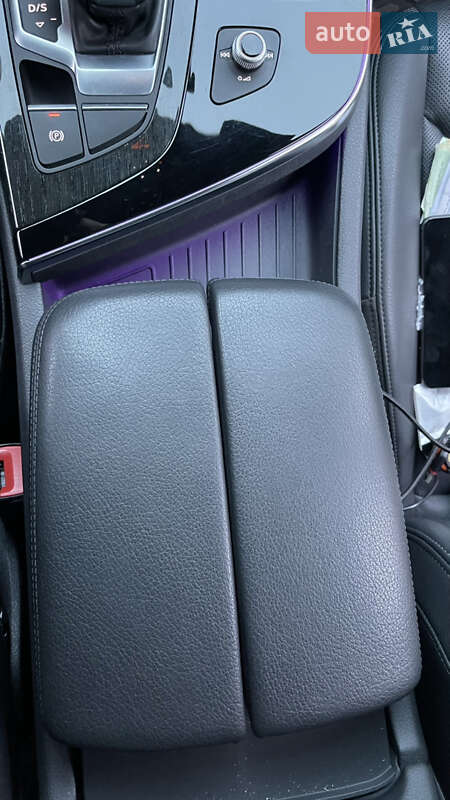 Позашляховик / Кросовер Audi Q7 2019 в Києві