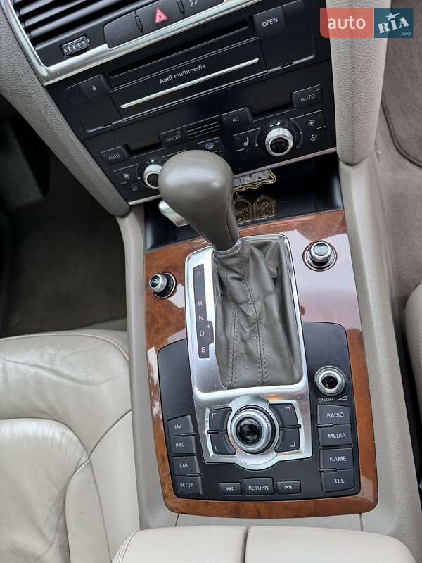 Внедорожник / Кроссовер Audi Q7 2010 в Запорожье