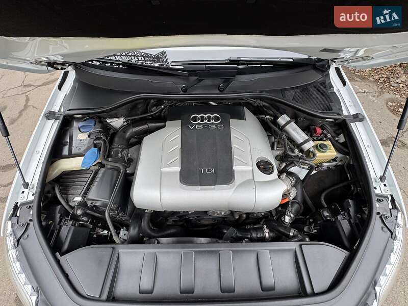 Внедорожник / Кроссовер Audi Q7 2010 в Запорожье