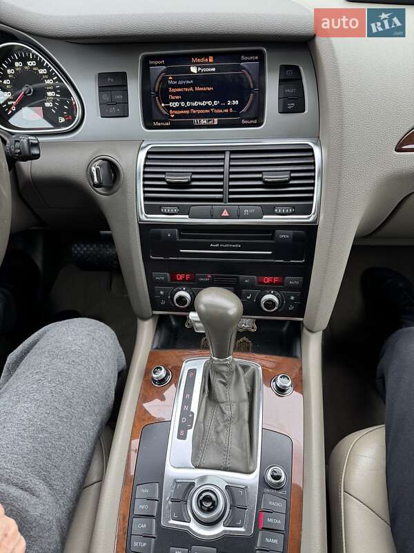 Внедорожник / Кроссовер Audi Q7 2010 в Запорожье