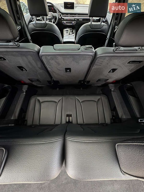 Позашляховик / Кросовер Audi Q7 2018 в Переяславі