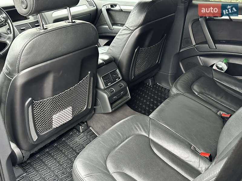 Позашляховик / Кросовер Audi Q7 2012 в Прилуках