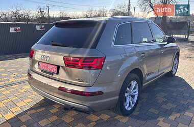Внедорожник / Кроссовер Audi Q7 2017 в 