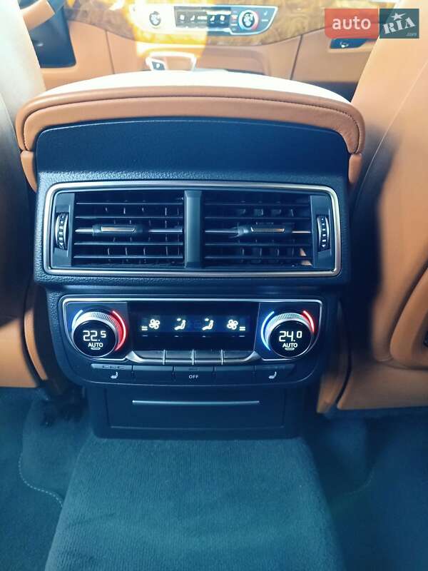 Внедорожник / Кроссовер Audi Q7 2017 в Ровно