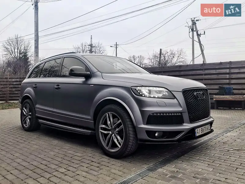Внедорожник / Кроссовер Audi Q7 2011 в 