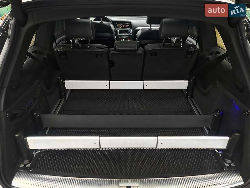 Внедорожник / Кроссовер Audi Q7 2011 в Буче
