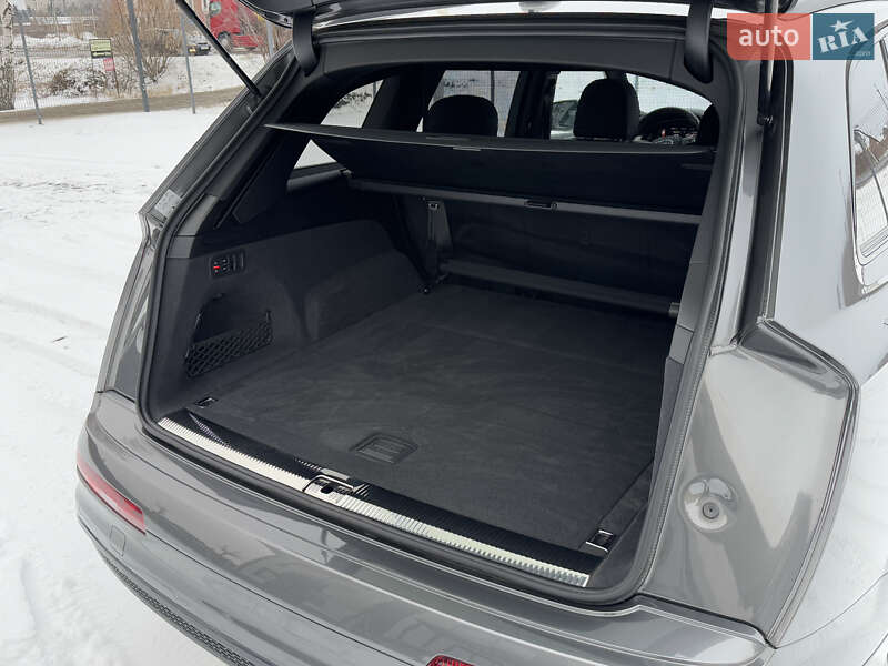 Внедорожник / Кроссовер Audi Q7 2018 в Ужгороде фото 23 Внедорожник / Кроссовер Audi Q7 2018 в Ужгороде