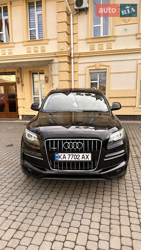 Позашляховик / Кросовер Audi Q7 2012 в Косові
