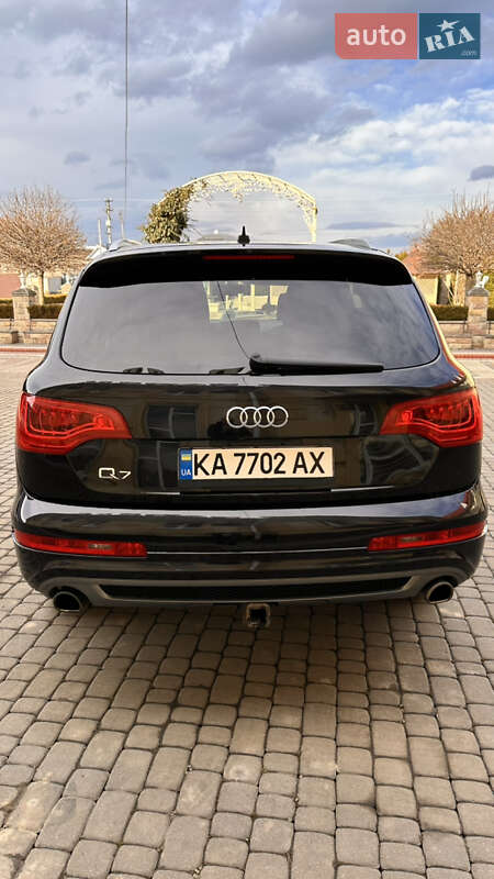 Позашляховик / Кросовер Audi Q7 2012 в Косові