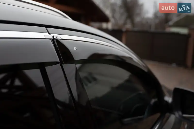 Внедорожник / Кроссовер Audi Q7 2015 в 