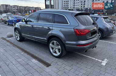 Внедорожник / Кроссовер Audi Q7 2015 в 