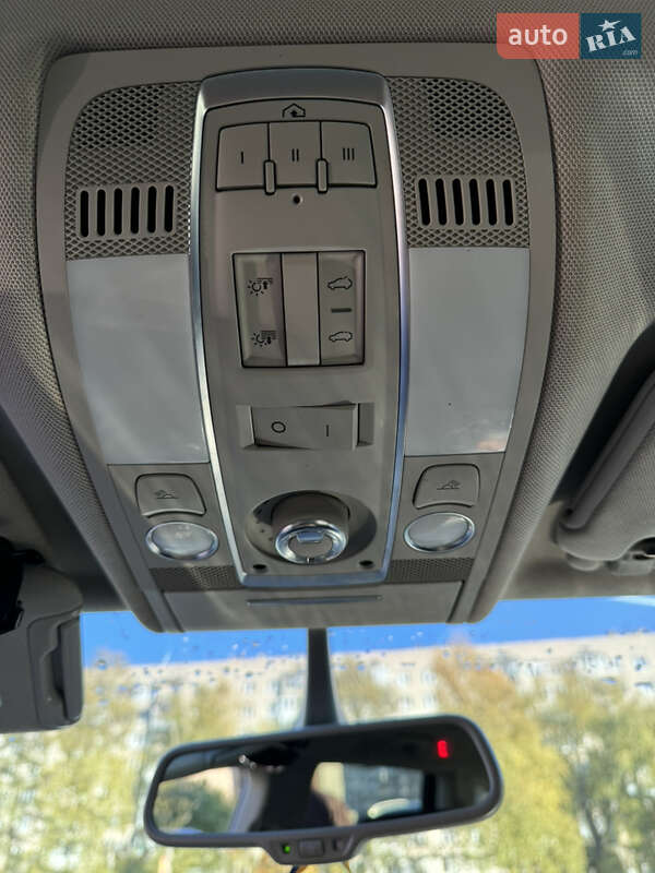 Позашляховик / Кросовер Audi Q7 2015 в Львові
