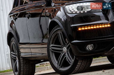 Позашляховик / Кросовер Audi Q7 2015 в 
