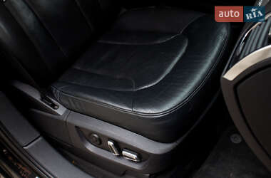Позашляховик / Кросовер Audi Q7 2015 в 