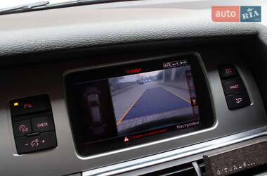 Позашляховик / Кросовер Audi Q7 2015 в 