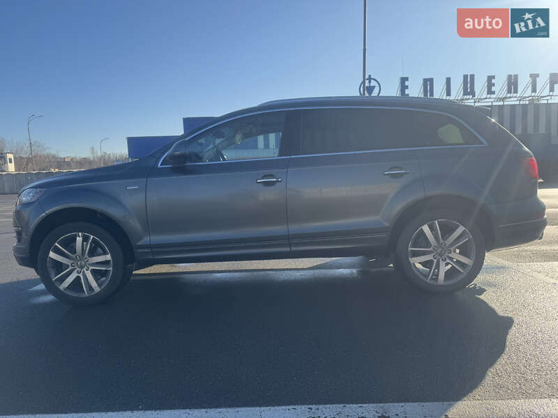 Внедорожник / Кроссовер Audi Q7 2012 в Кривом Роге