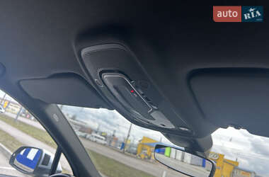 Внедорожник / Кроссовер Audi Q7 2015 в 