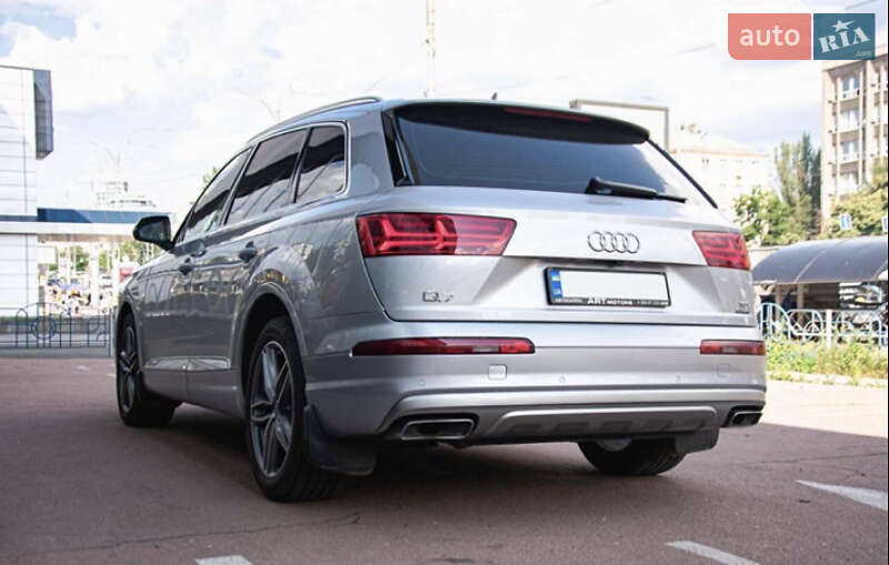 Позашляховик / Кросовер Audi Q7 2015 в Білій Церкві