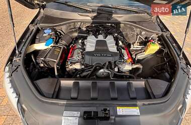 Внедорожник / Кроссовер Audi Q7 2014 в 