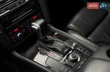 Позашляховик / Кросовер Audi Q7 2010 в 