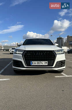 Внедорожник / Кроссовер Audi Q7 2017 в Киеве